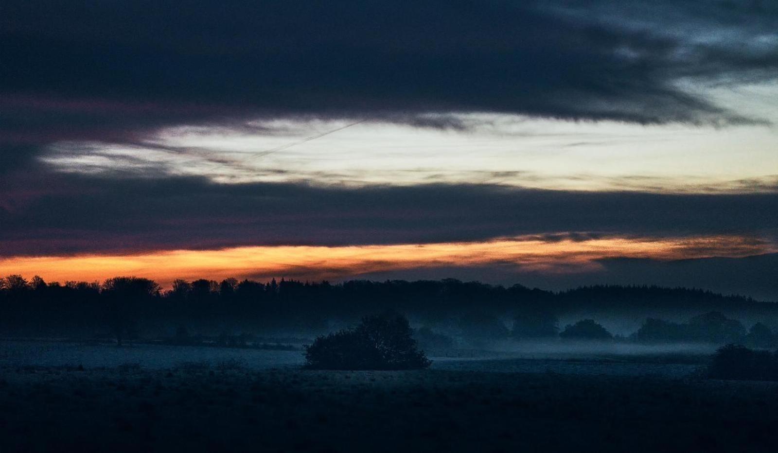 Gite Au Chant D'Eole Ebly Exteriör bild